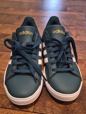 adidas Teal and White Low-Top Sneakers with Gold Logo